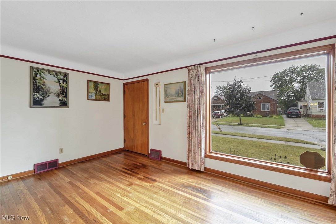 5714 Stickney Avenue Cleveland OH 44144