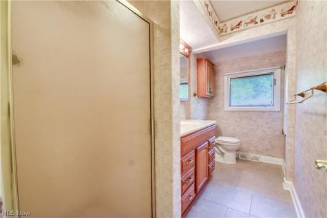 8905 Spring Valley Drive Mentor OH 44060