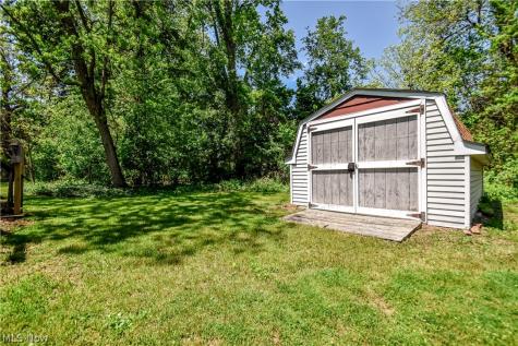 8905 Spring Valley Drive Mentor OH 44060