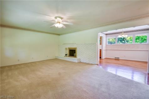8905 Spring Valley Drive Mentor OH 44060