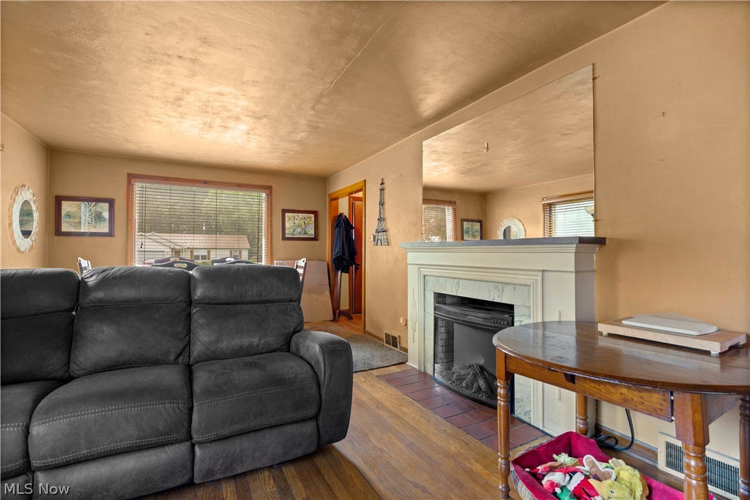 406 Root Road Lorain OH 44052