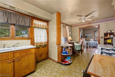406 Root Road Lorain OH 44052