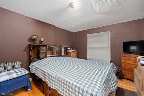 406 Root Road Lorain OH 44052