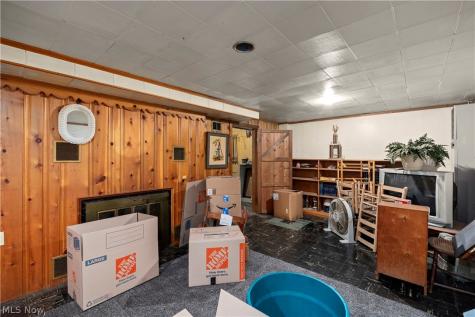 406 Root Road Lorain OH 44052