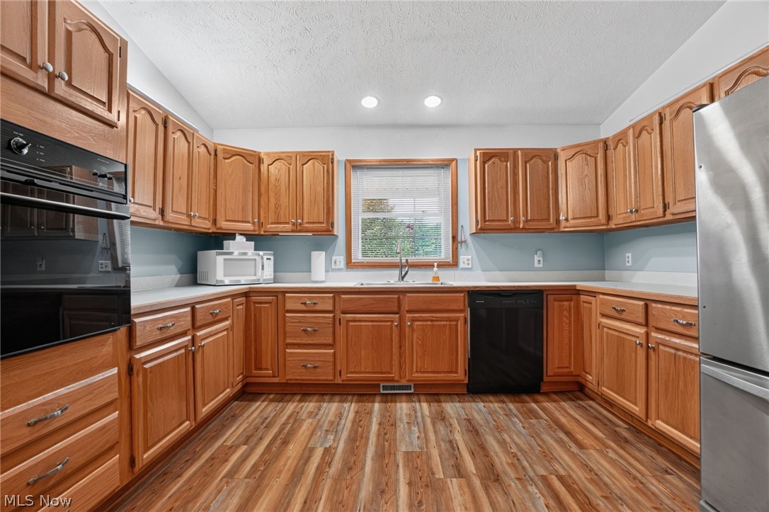 7288 Fieldstone Avenue Conneaut OH 44030