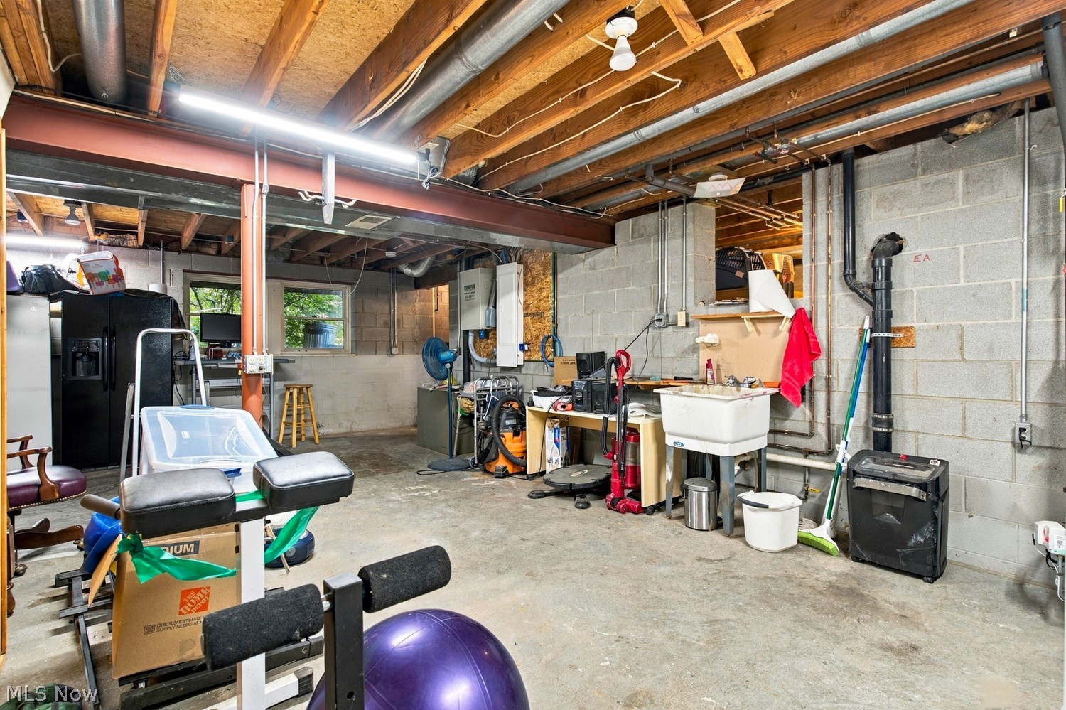 492 E Pioneer Trail Aurora OH 44202