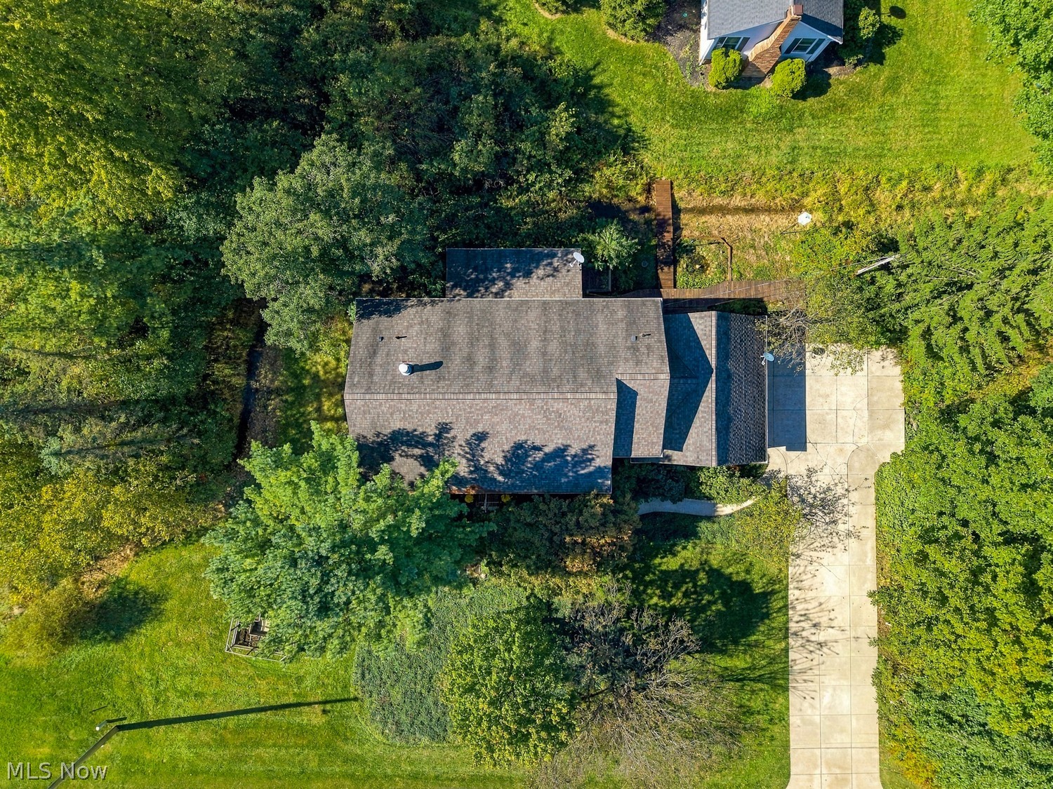 492 E Pioneer Trail Aurora OH 44202