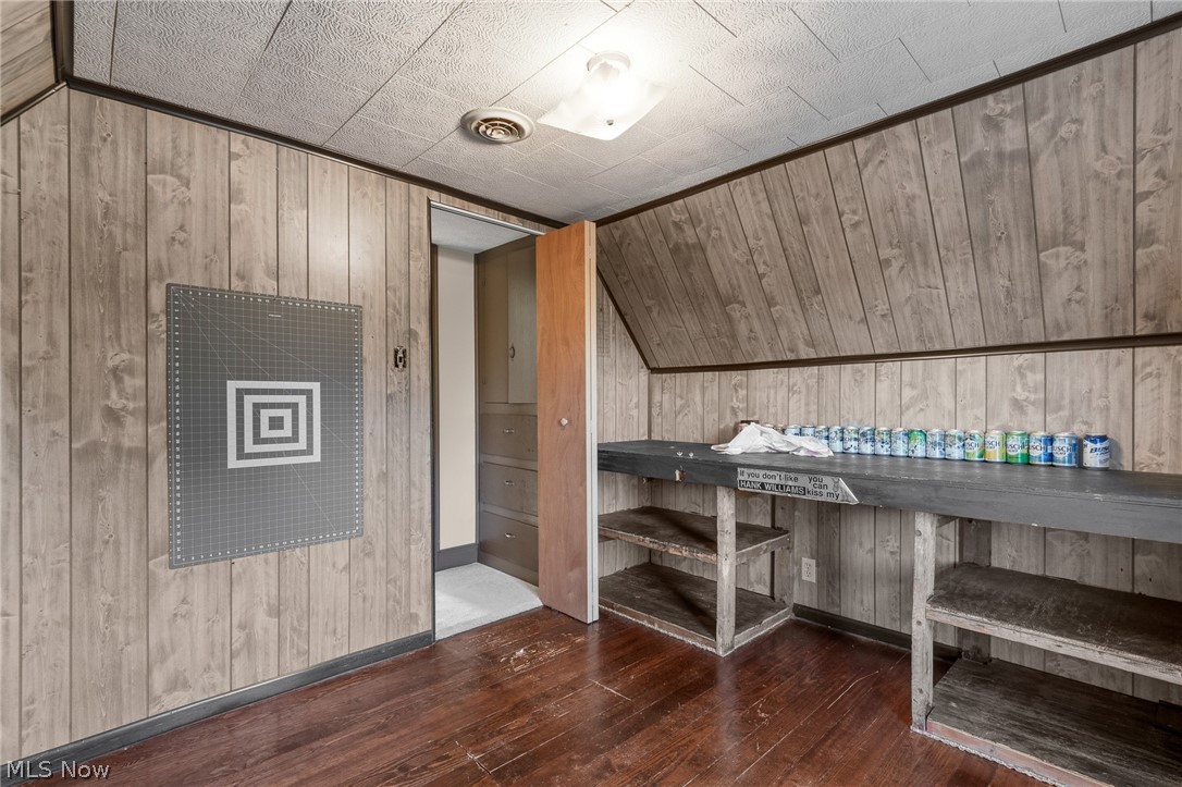 5420 E State Road Newcomerstown OH 43832