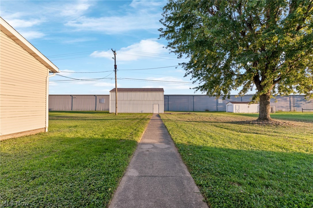 5420 E State Road Newcomerstown OH 43832