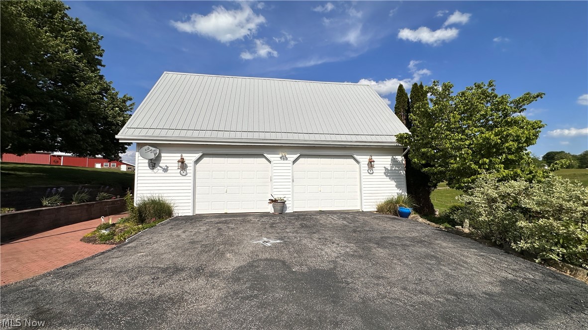 74663 Broadhead Road Kimbolton OH 43749