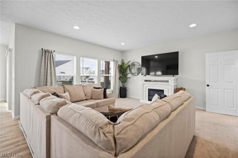 37220 White Feather Avenue North Ridgeville OH 44039
