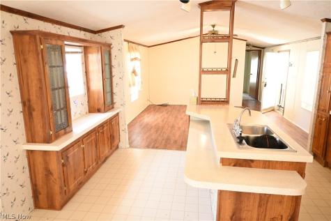 13 Grand Olmsted Twp OH 44138