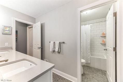 6487 Dorset Lane Solon OH 44139