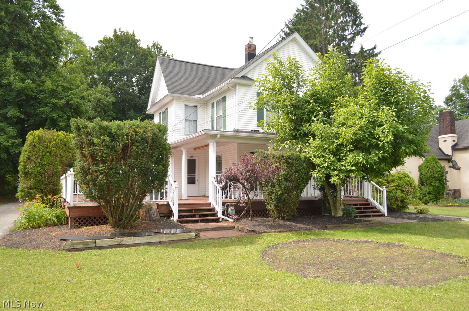 828 E Main Street Geneva OH 44041