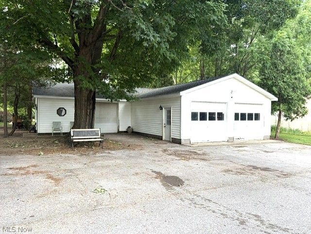 828 E Main Street Geneva OH 44041