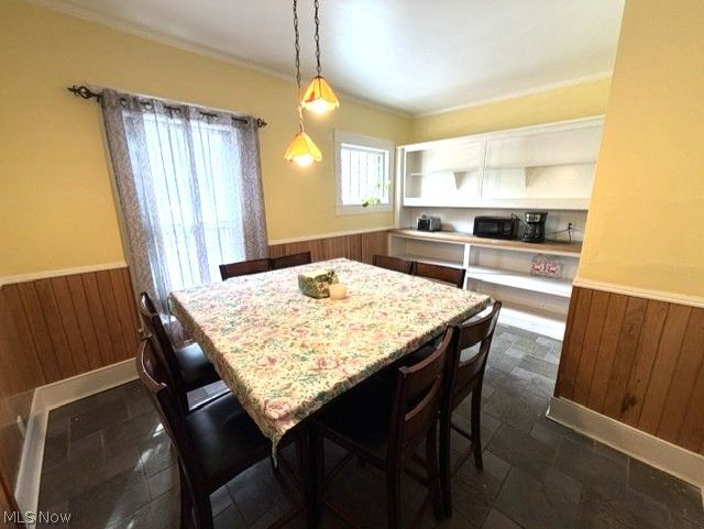 828 E Main Street Geneva OH 44041