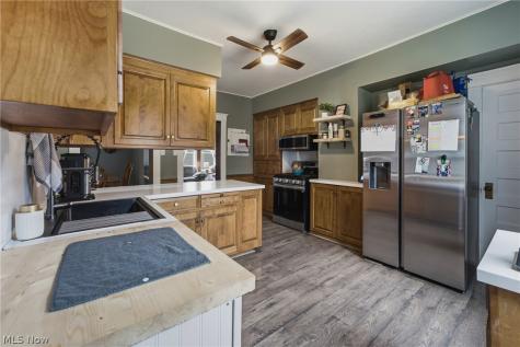 834 8th Street NE Massillon OH 44646