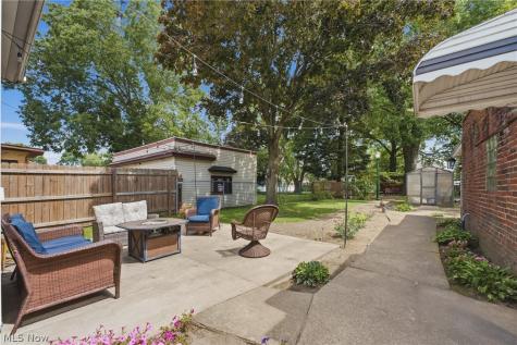 834 8th Street NE Massillon OH 44646