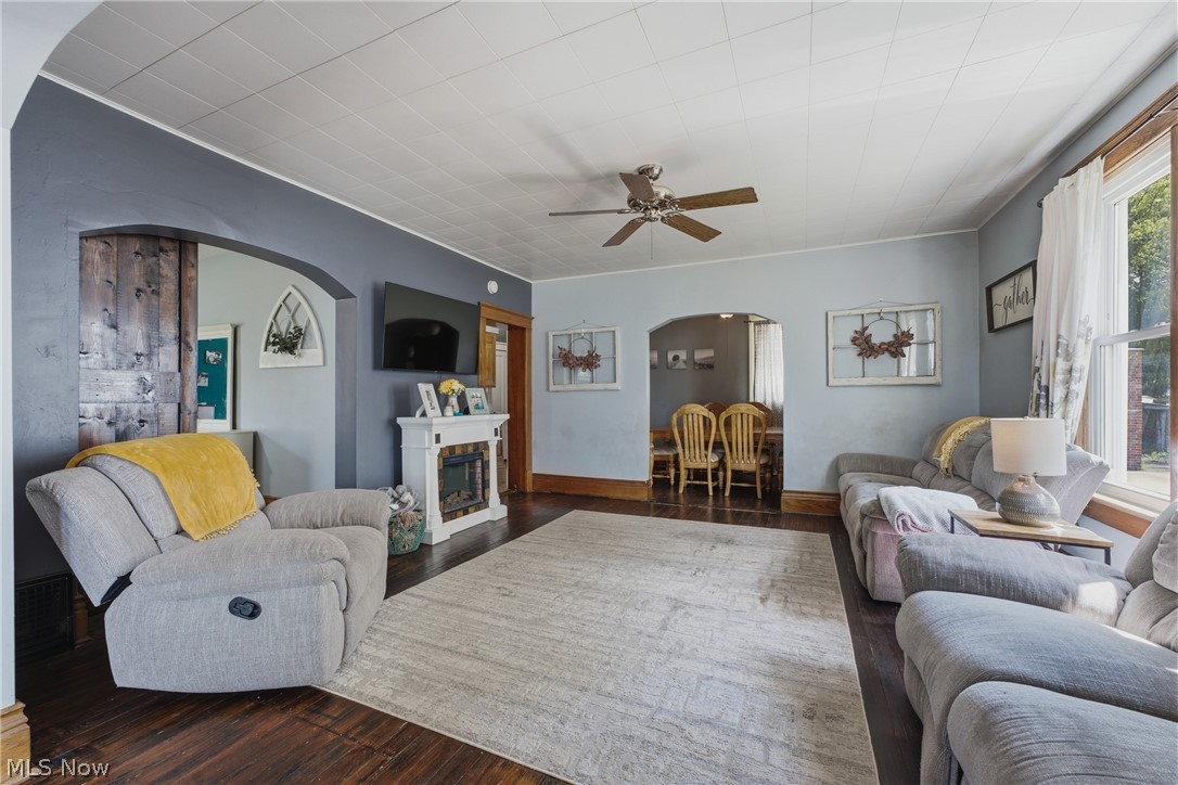 834 8th Street NE Massillon OH 44646