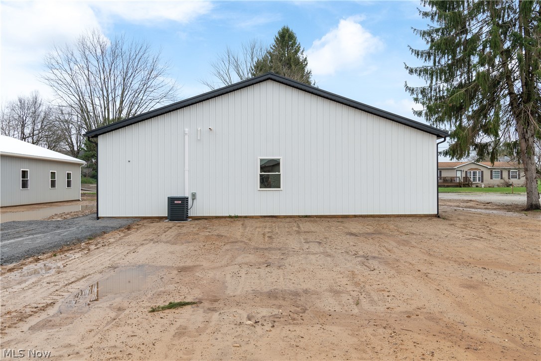 509 Pine Street NW Beach City OH 44608