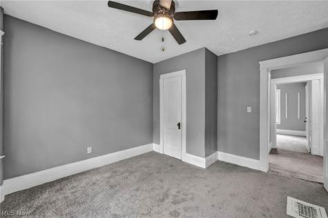 3250 W 99th Street Cleveland OH 44102