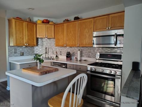 4334 S Parkside Drive Brooklyn OH 44144