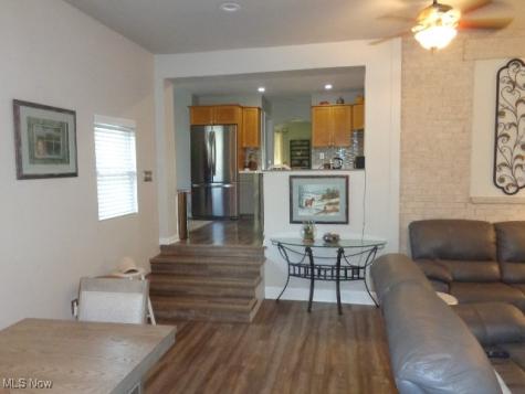 4334 S Parkside Drive Brooklyn OH 44144