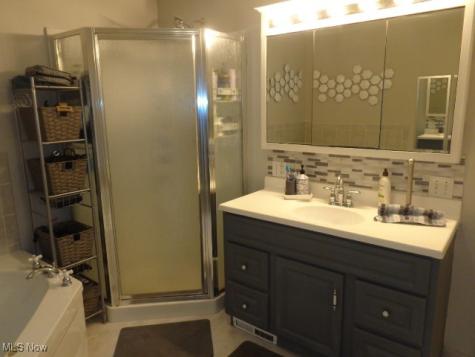 4334 S Parkside Drive Brooklyn OH 44144