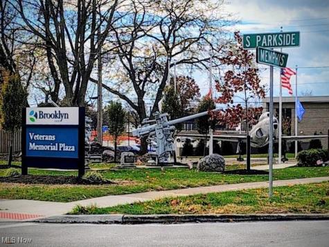 4334 S Parkside Drive Brooklyn OH 44144
