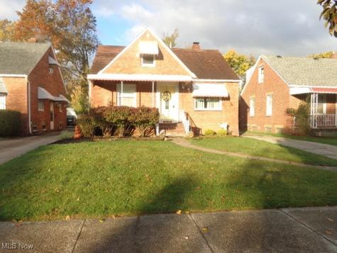 4334 S Parkside Drive Brooklyn OH 44144