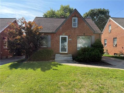 3419 Grovewood Avenue Parma OH 44134