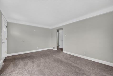 3419 Grovewood Avenue Parma OH 44134