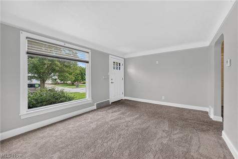 3419 Grovewood Avenue Parma OH 44134