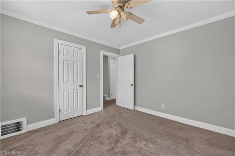 3419 Grovewood Avenue Parma OH 44134