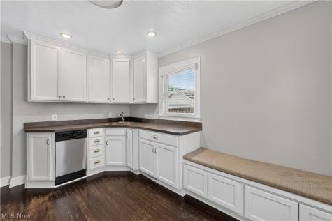 3419 Grovewood Avenue Parma OH 44134