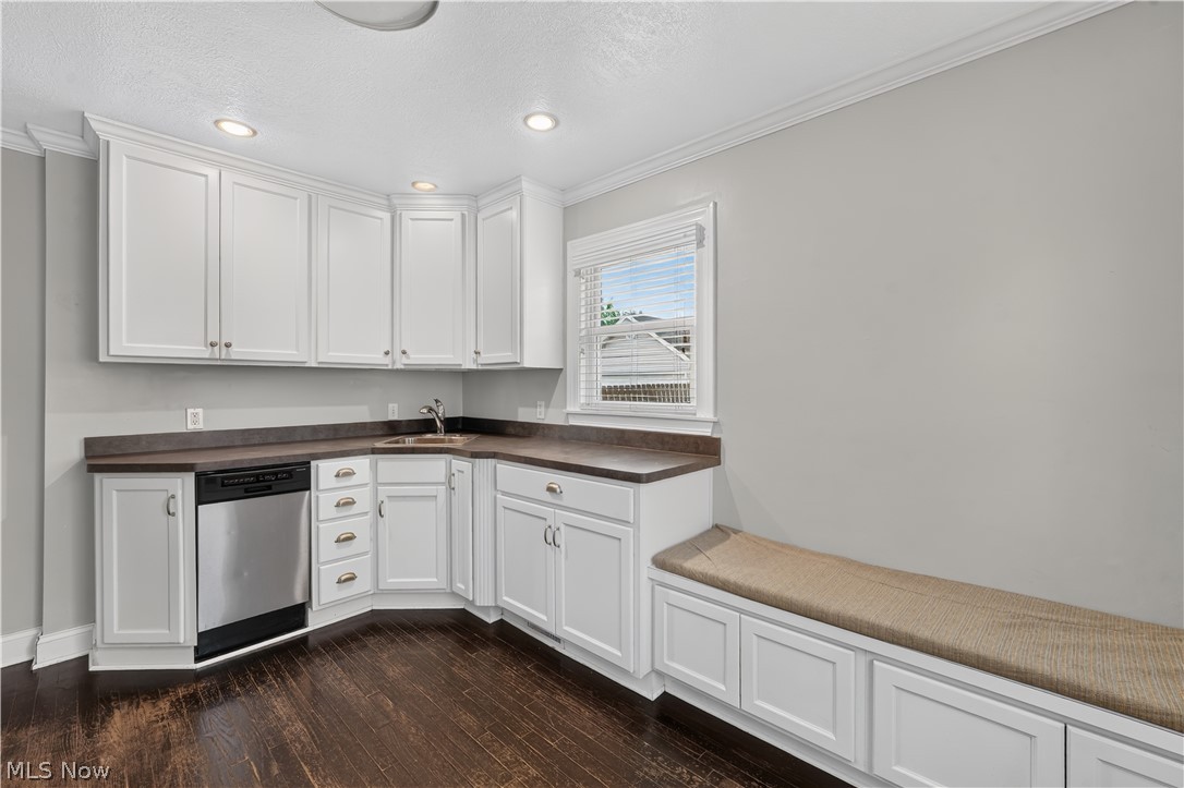 3419 Grovewood Avenue Parma OH 44134