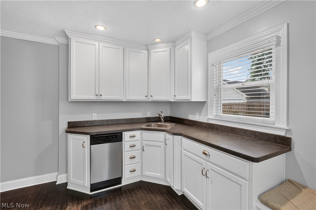 3419 Grovewood Avenue Parma OH 44134