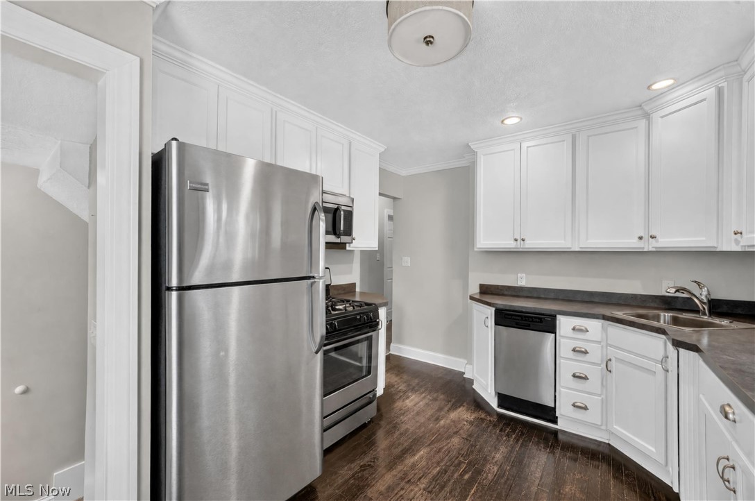 3419 Grovewood Avenue Parma OH 44134