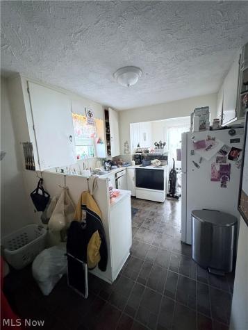 1129 Barton Place NE Canton OH 44705