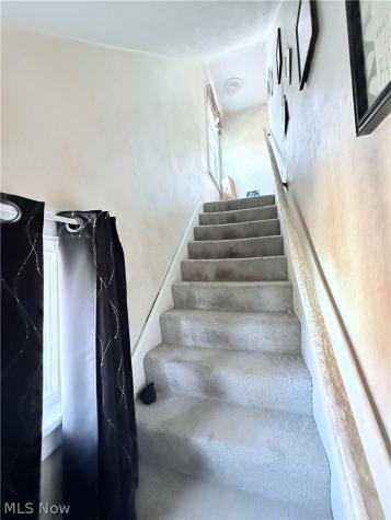 1129 Barton Place NE Canton OH 44705