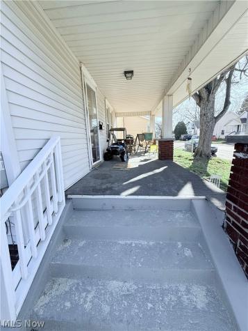 1129 Barton Place NE Canton OH 44705