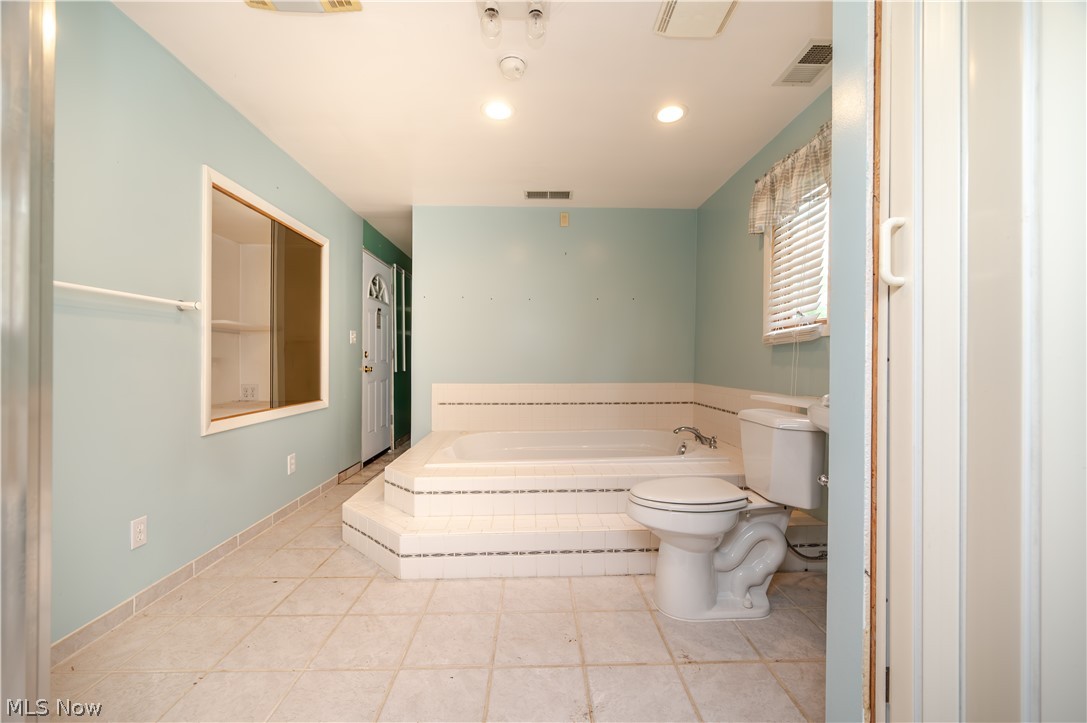 1953 Lawn Avenue Lowellville OH 44436