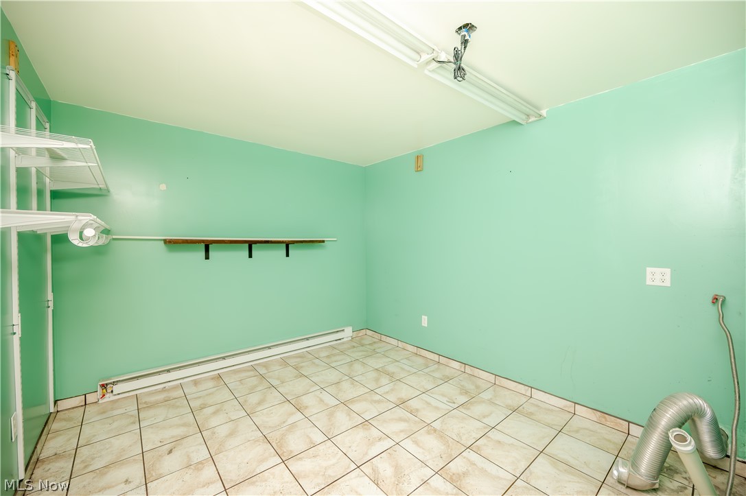 1953 Lawn Avenue Lowellville OH 44436
