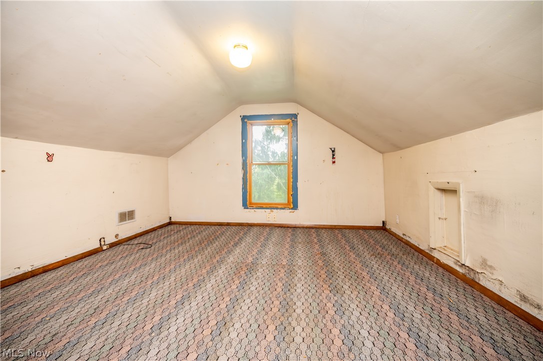 1953 Lawn Avenue Lowellville OH 44436