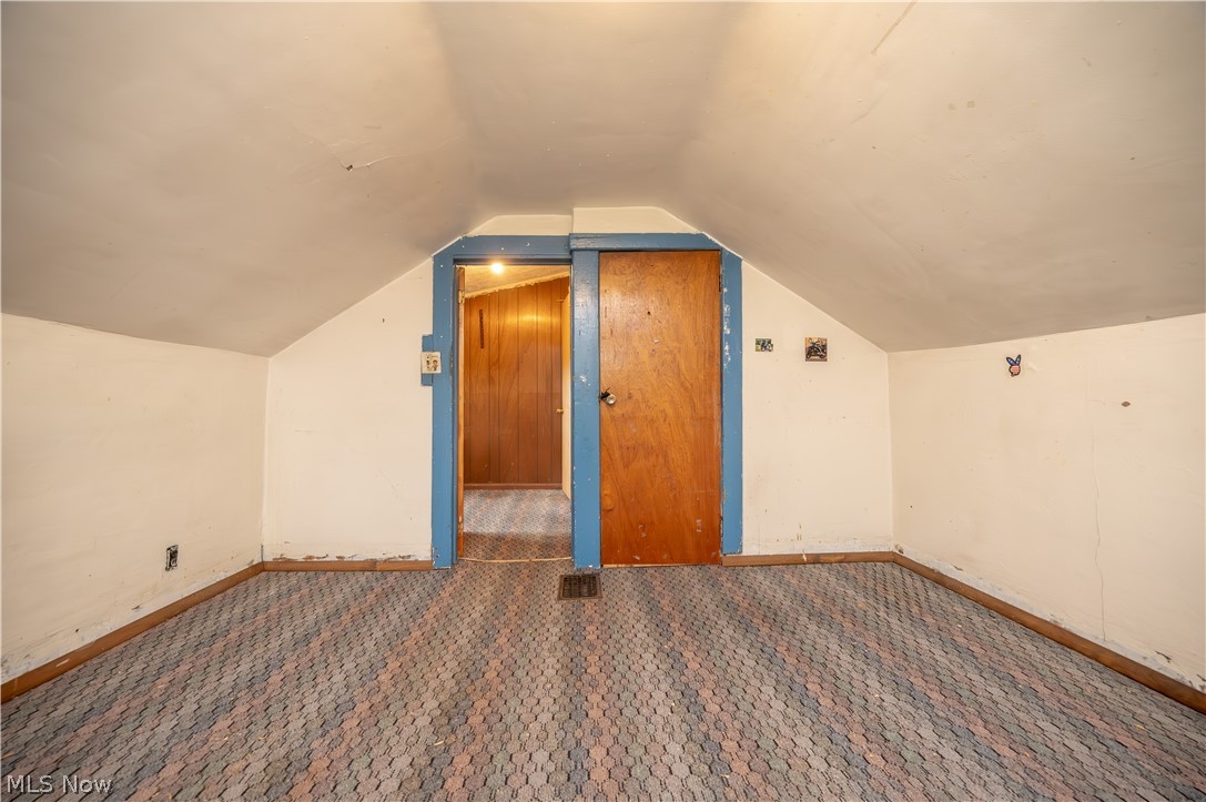 1953 Lawn Avenue Lowellville OH 44436