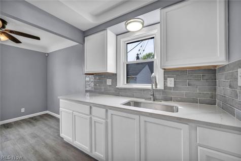 11109 Langton Avenue Garfield Heights OH 44125