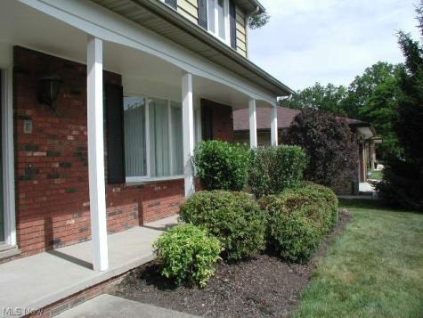 5610 Essex Drive Seven Hills OH 44131