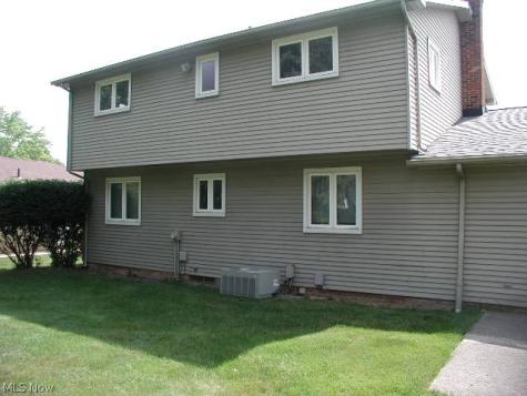 5610 Essex Drive Seven Hills OH 44131