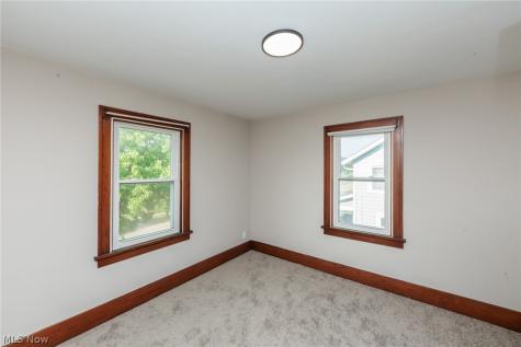 2233 E 33rd Street Lorain OH 44055