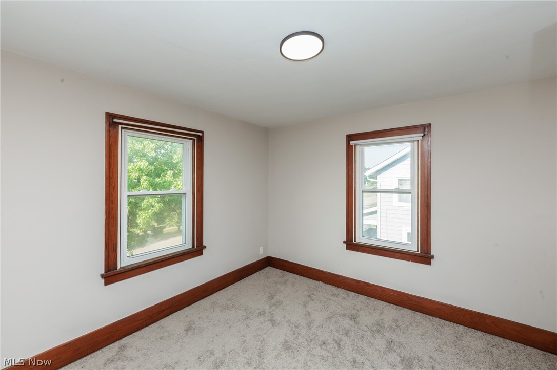 2233 E 33rd Street Lorain OH 44055